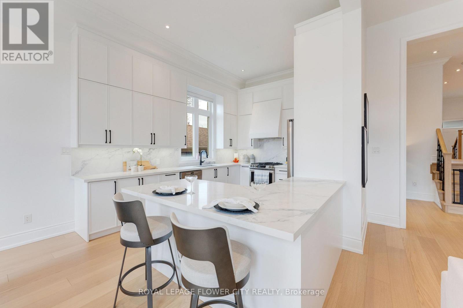 19 Connorvale Avenue, Toronto (alderwood), Ontario