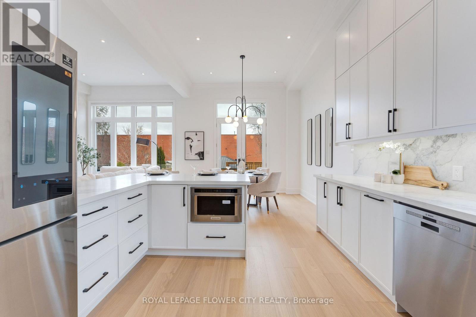 19 Connorvale Avenue, Toronto (alderwood), Ontario