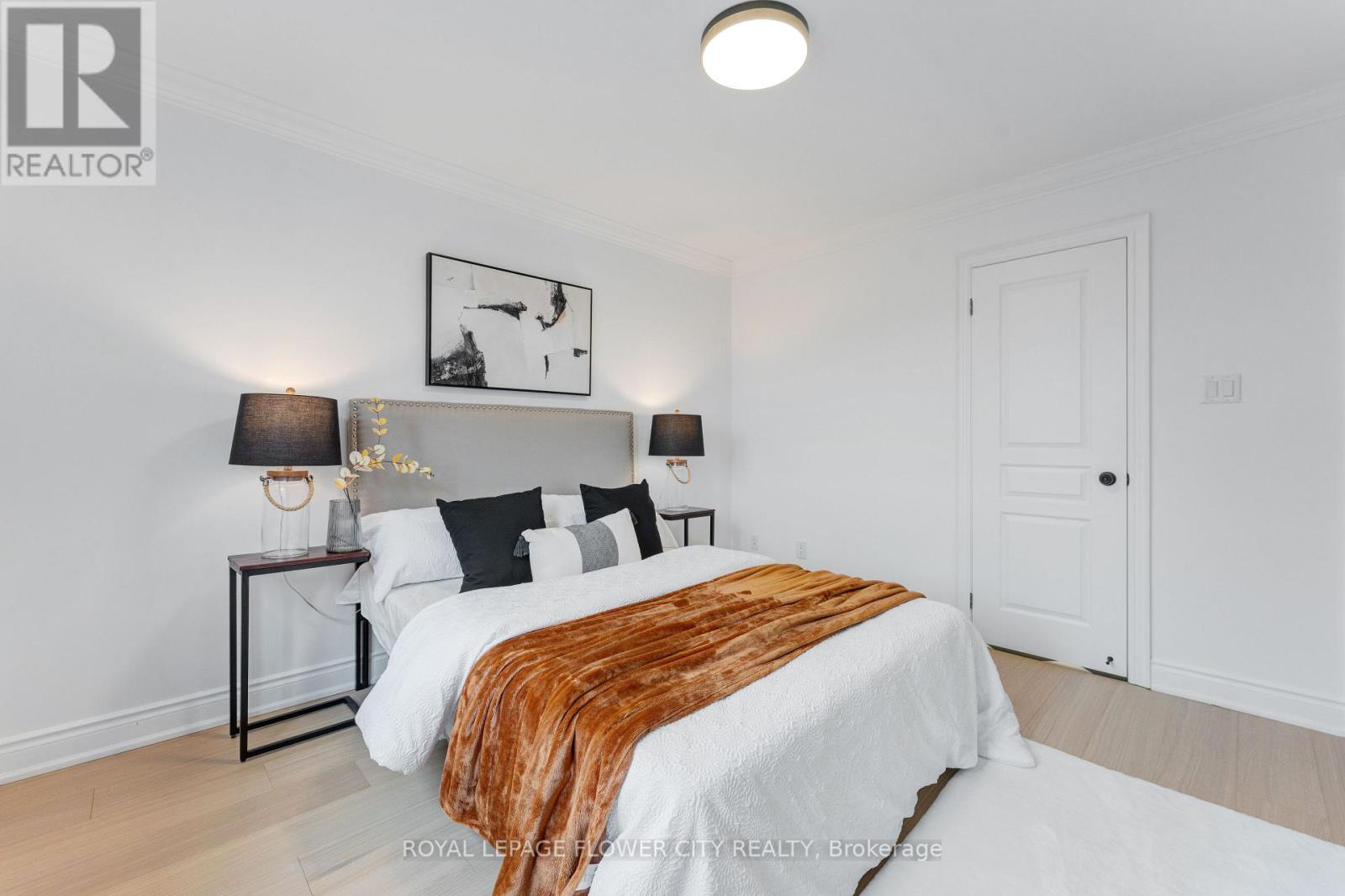 19 Connorvale Avenue, Toronto (alderwood), Ontario