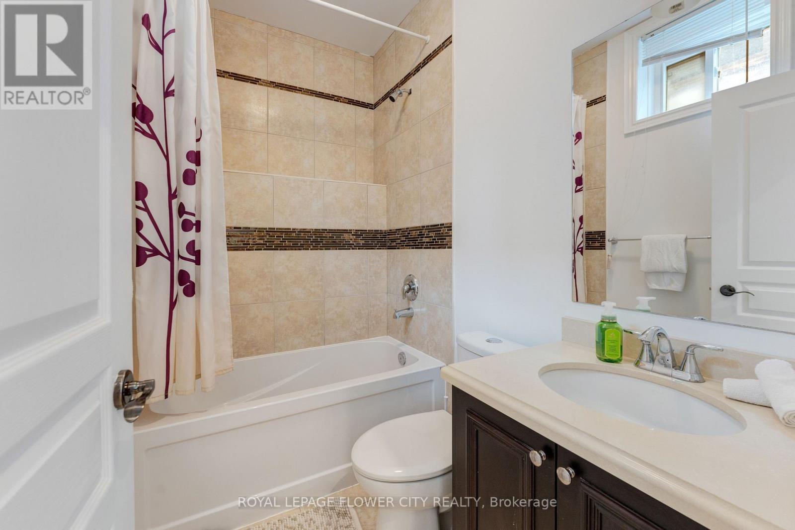 19 Connorvale Avenue, Toronto (alderwood), Ontario