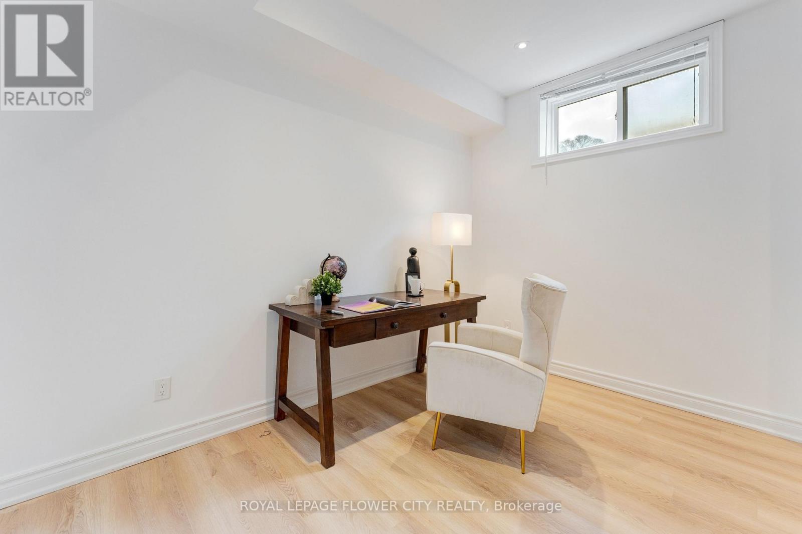 19 Connorvale Avenue, Toronto (alderwood), Ontario