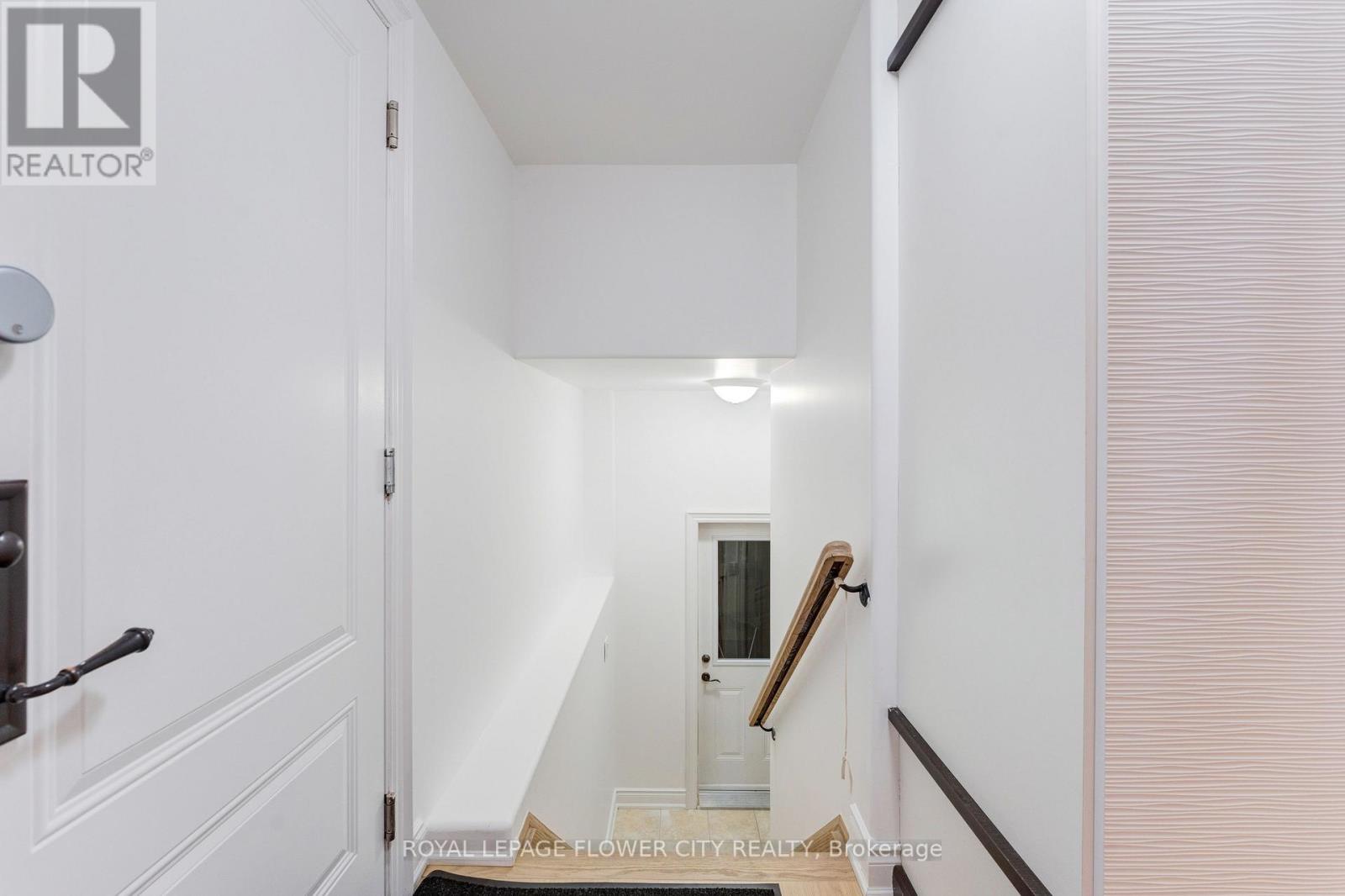 19 Connorvale Avenue, Toronto (alderwood), Ontario