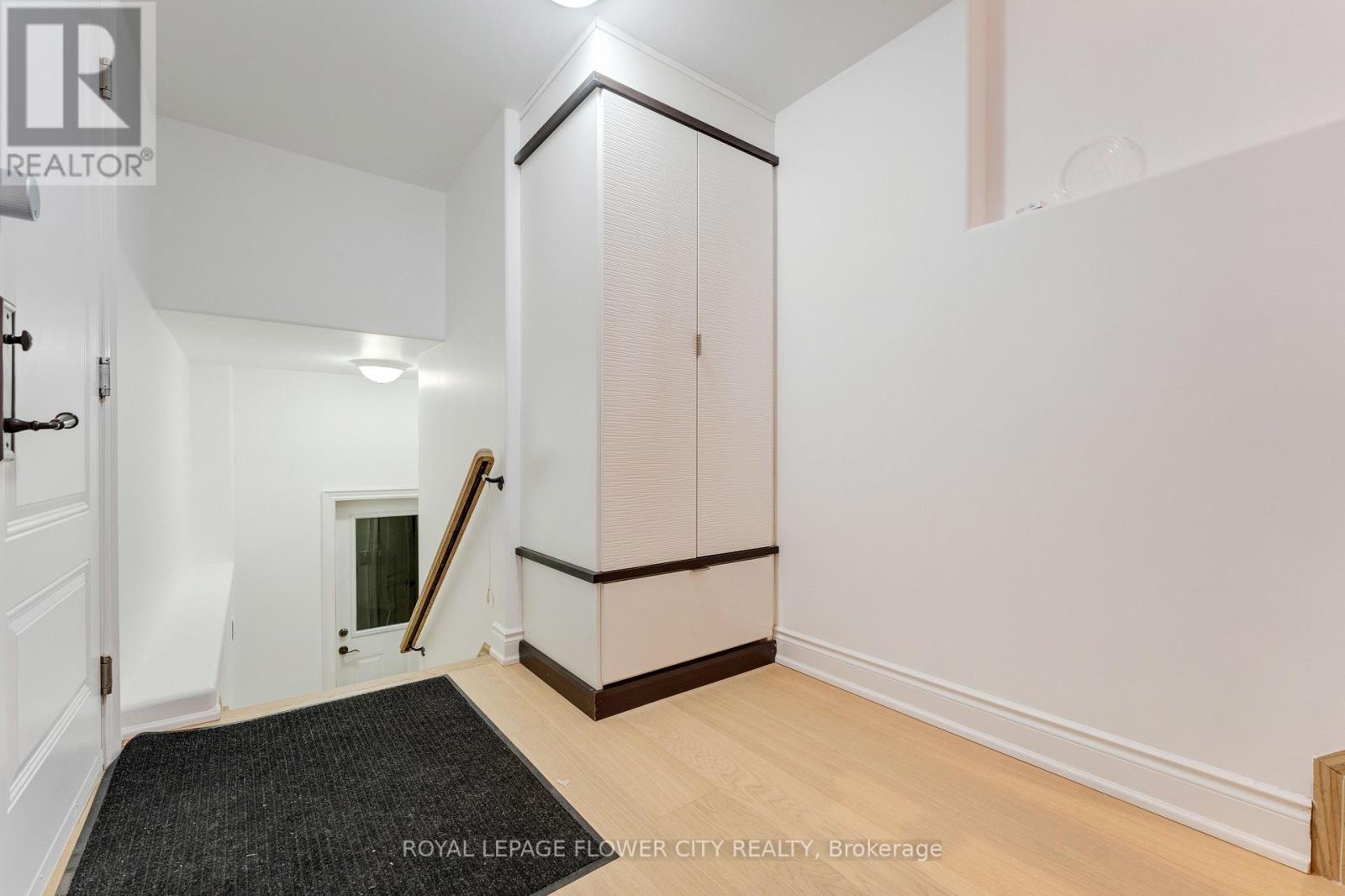 19 Connorvale Avenue, Toronto (alderwood), Ontario