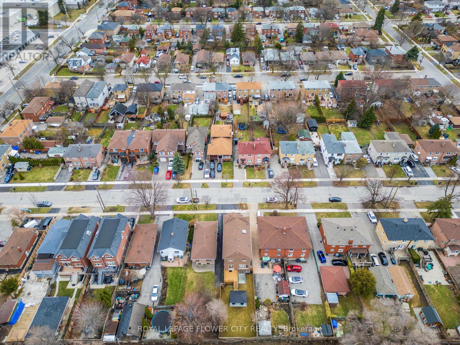 19 Connorvale Avenue, Toronto (alderwood), Ontario