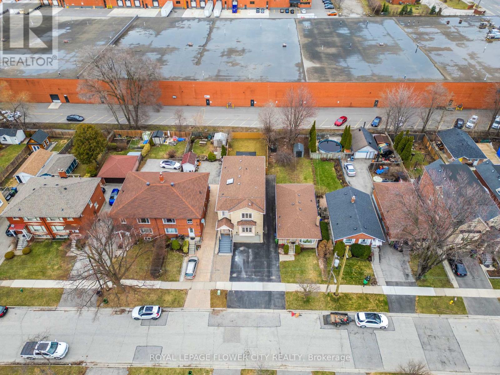 19 Connorvale Avenue, Toronto (alderwood), Ontario