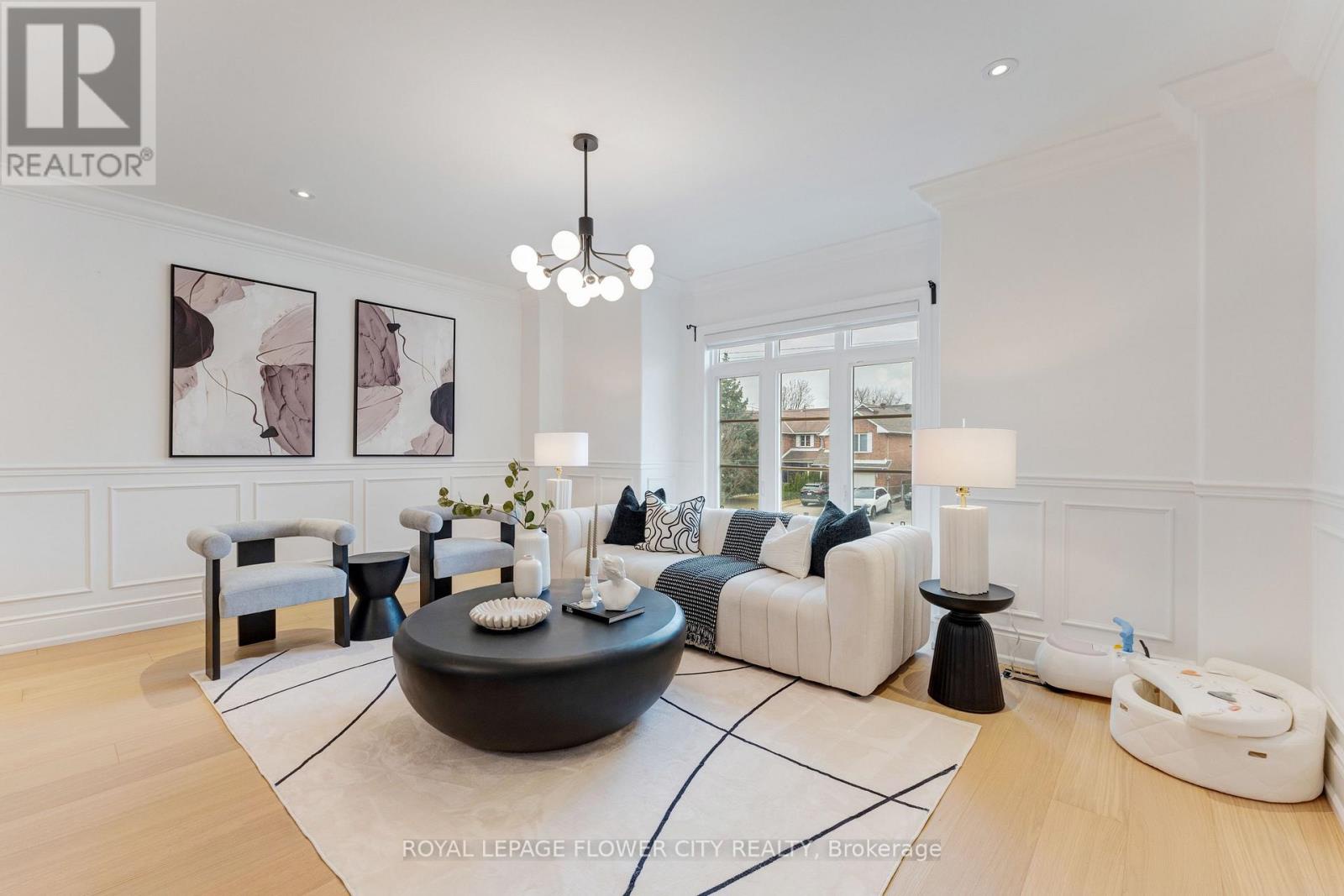 19 Connorvale Avenue, Toronto (alderwood), Ontario