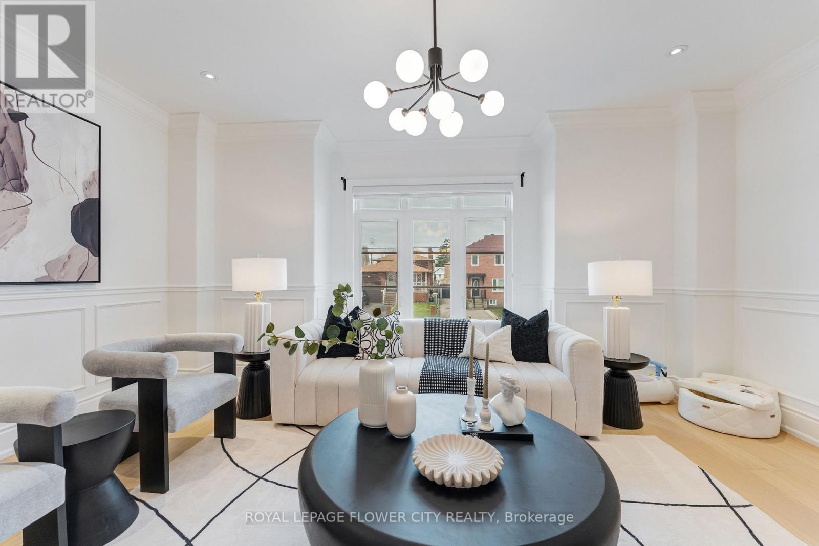 19 Connorvale Avenue, Toronto (alderwood), Ontario