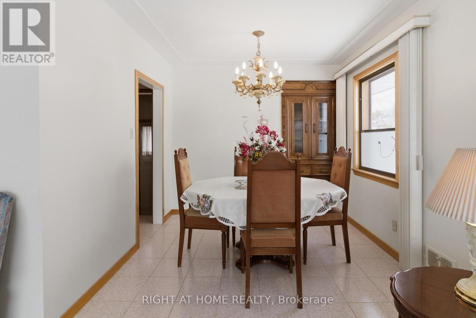 53 Tavistock Road, Toronto (downsview-roding-cfb), Ontario