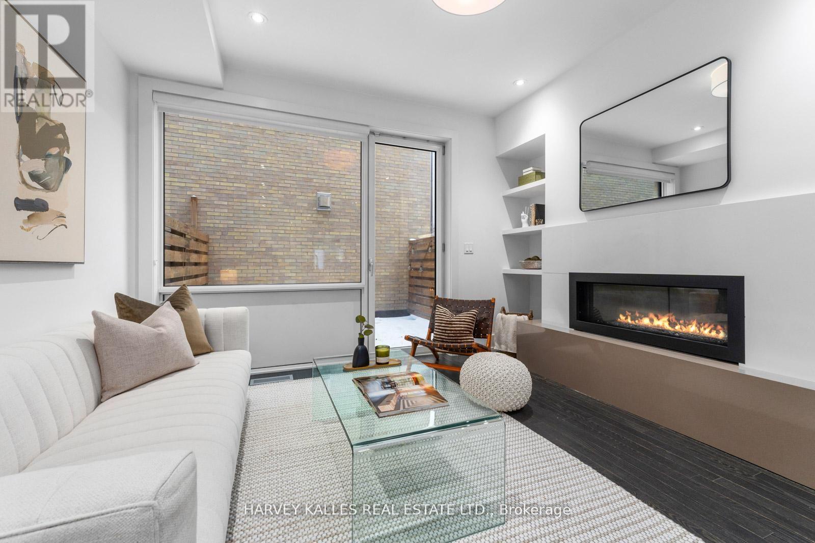 5a Sylvan Avenue, Toronto (dufferin Grove), Ontario