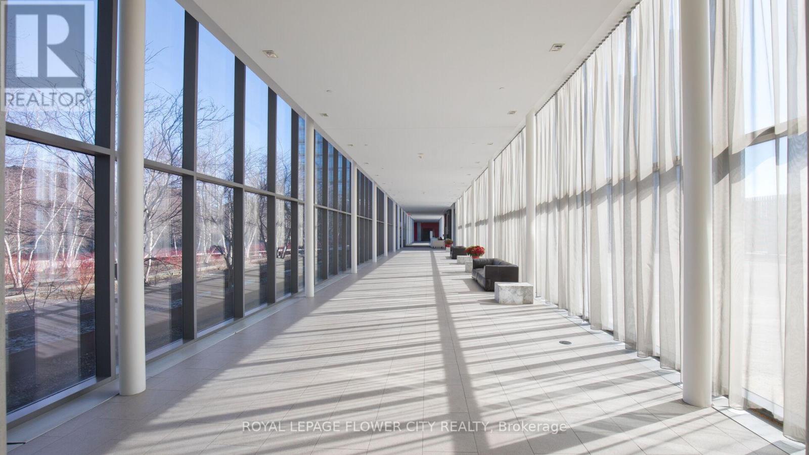 415 - 105 The Queensway Avenue, Toronto (high Park-swansea), Ontario