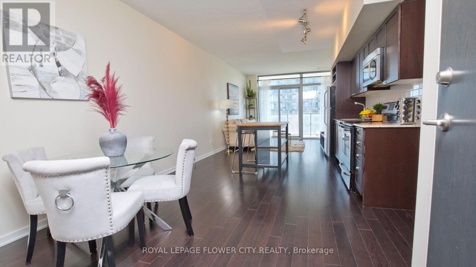 415 - 105 The Queensway Avenue, Toronto (high Park-swansea), Ontario