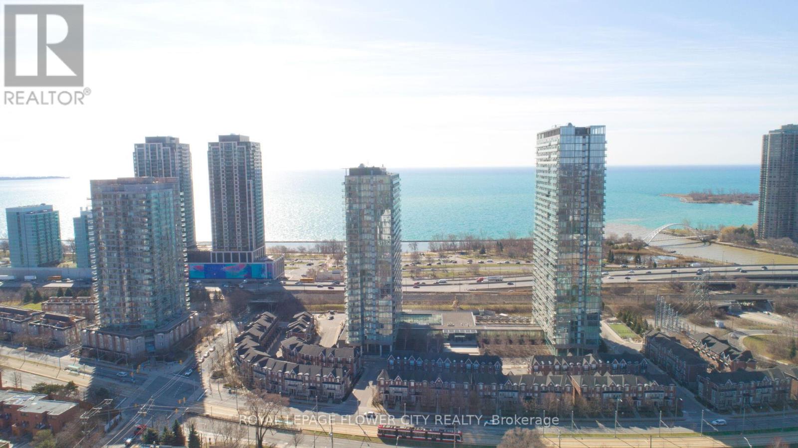 415 - 105 The Queensway Avenue, Toronto (high Park-swansea), Ontario