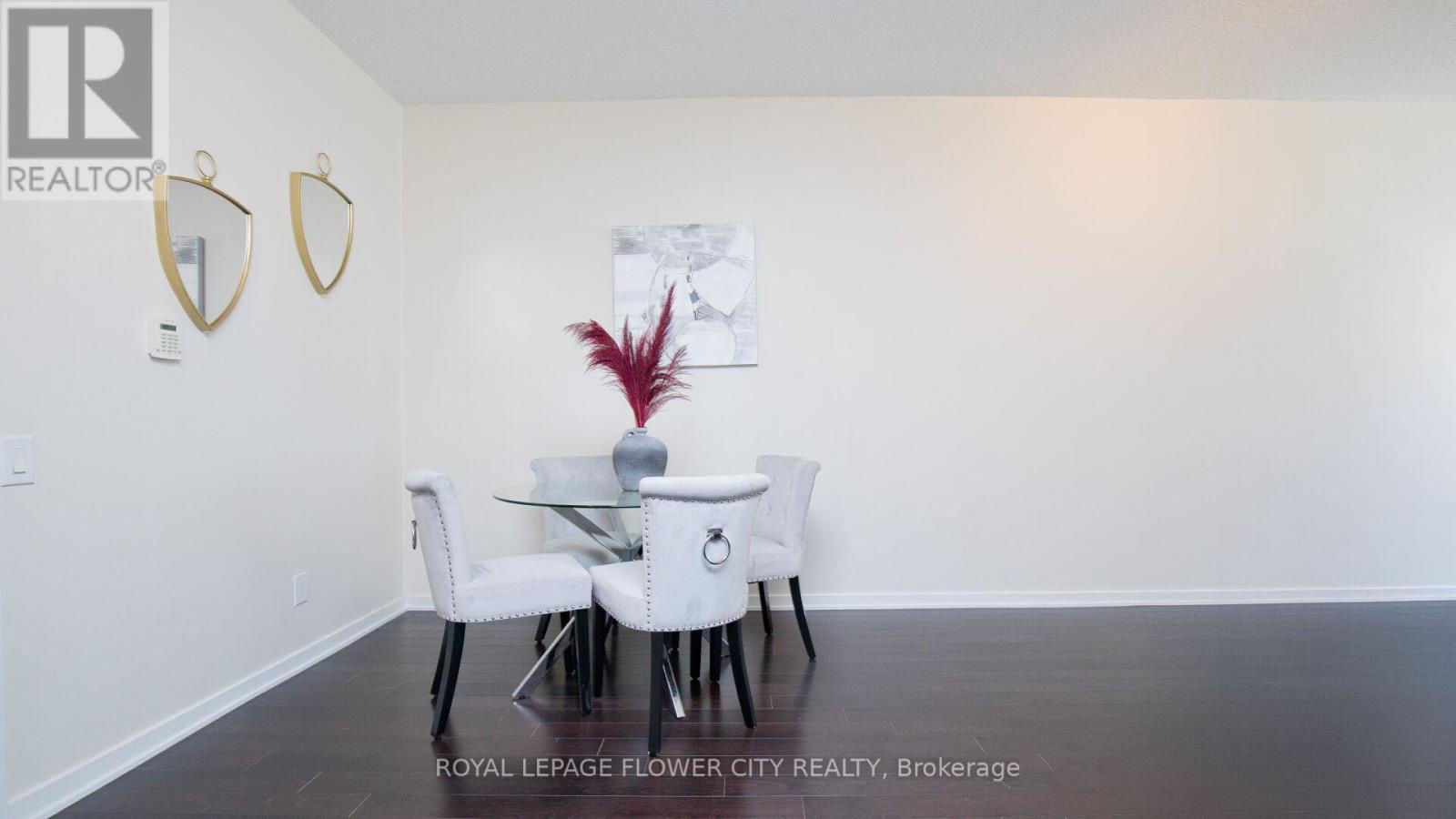 415 - 105 The Queensway Avenue, Toronto (high Park-swansea), Ontario