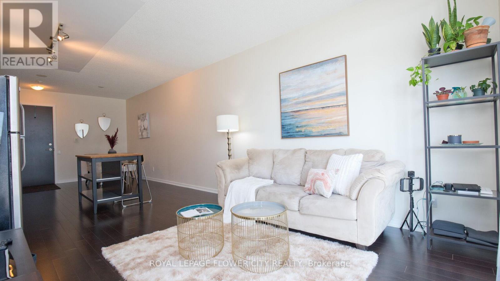 415 - 105 The Queensway Avenue, Toronto (high Park-swansea), Ontario