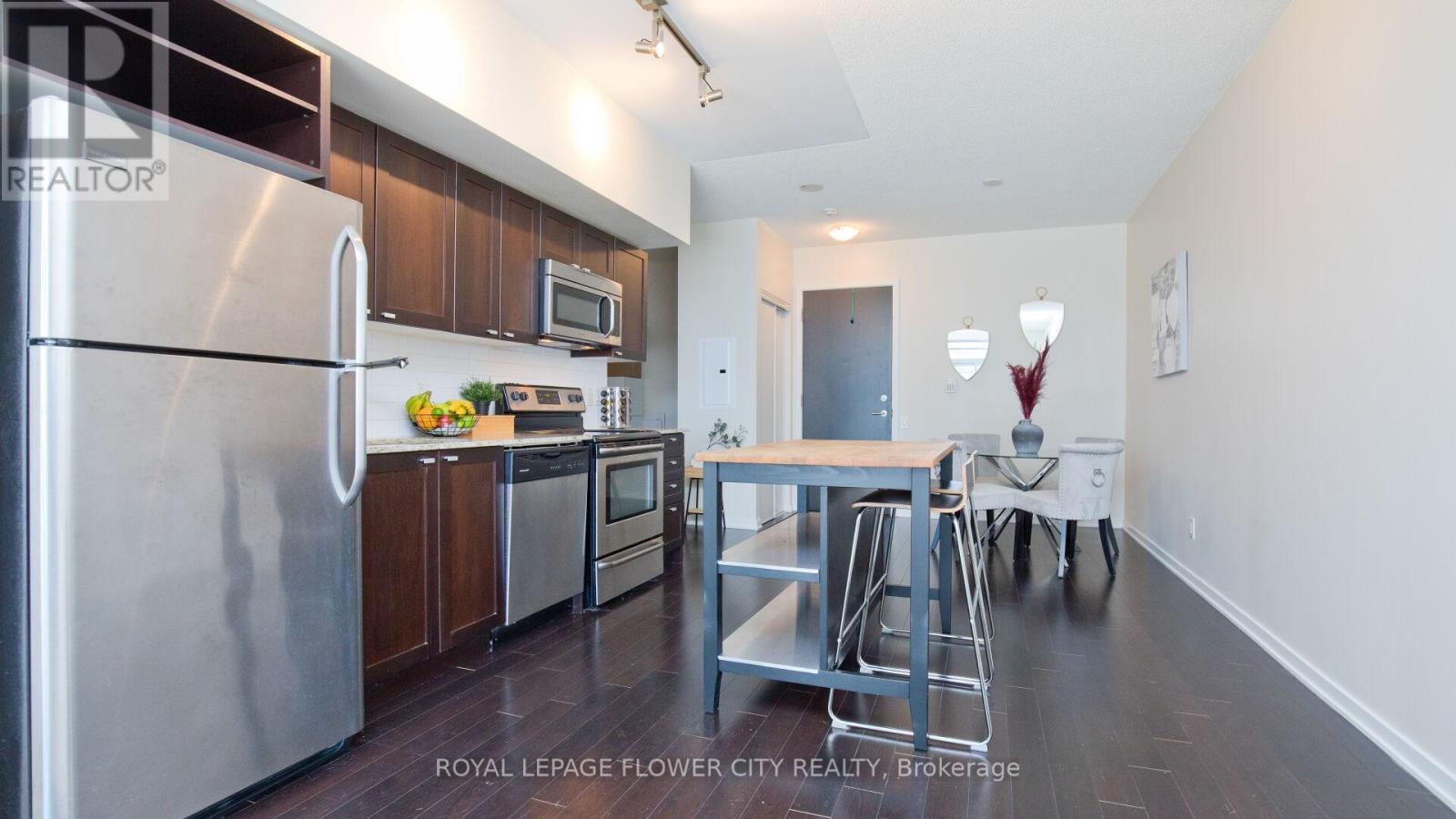 415 - 105 The Queensway Avenue, Toronto (high Park-swansea), Ontario