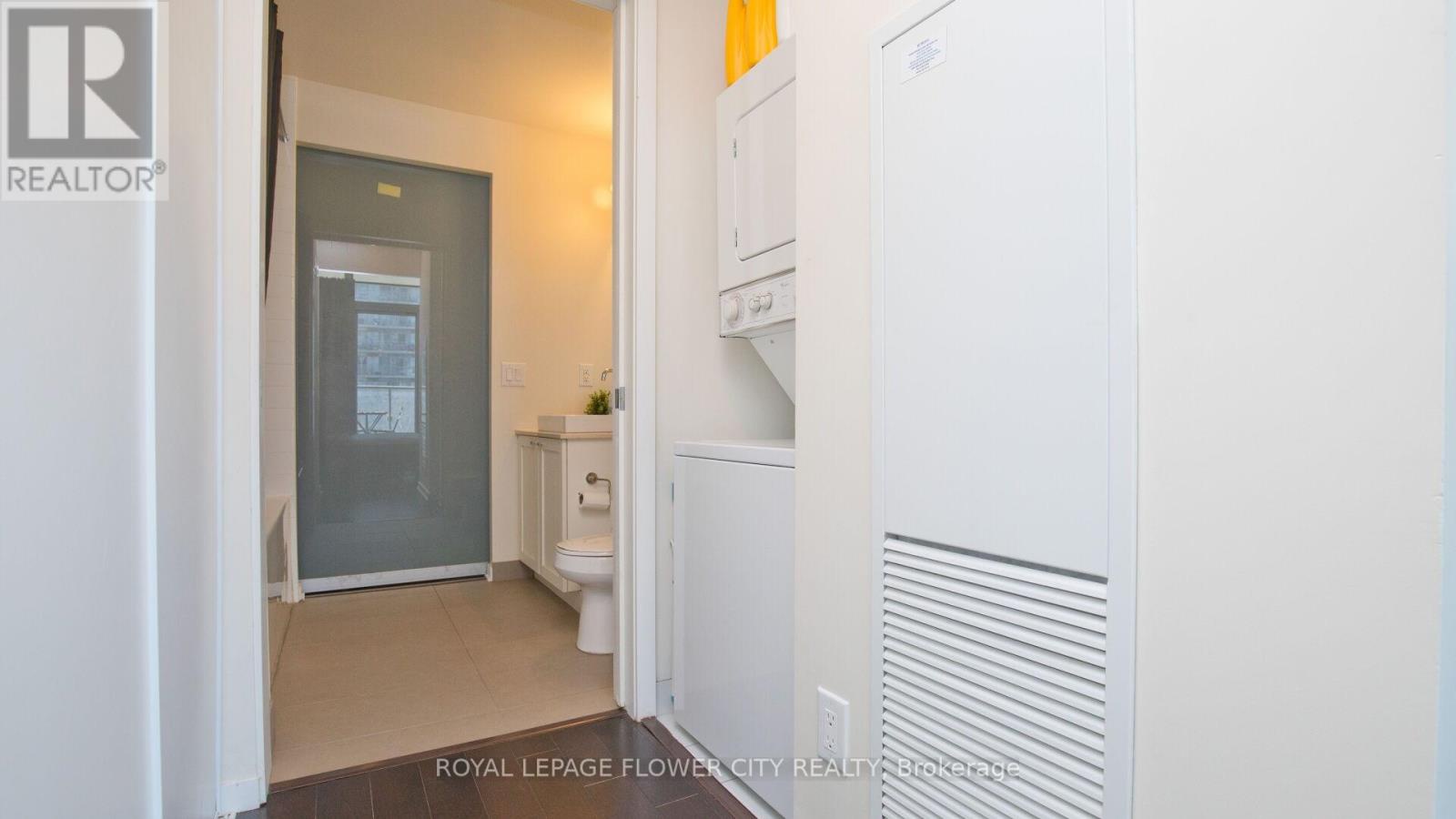 415 - 105 The Queensway Avenue, Toronto (high Park-swansea), Ontario