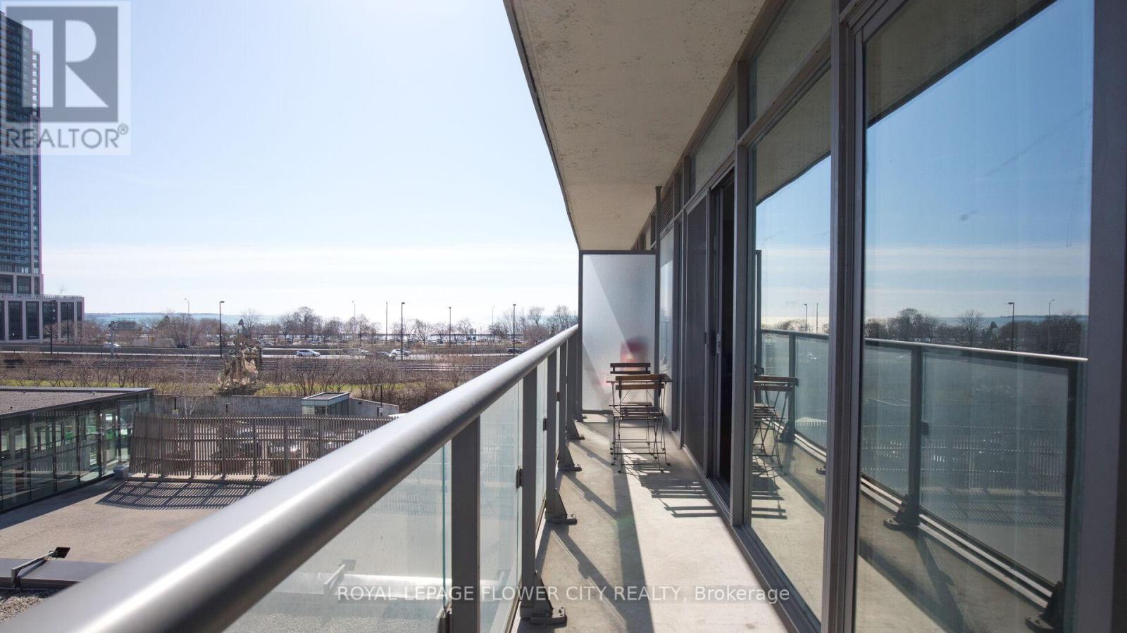 415 - 105 The Queensway Avenue, Toronto (high Park-swansea), Ontario