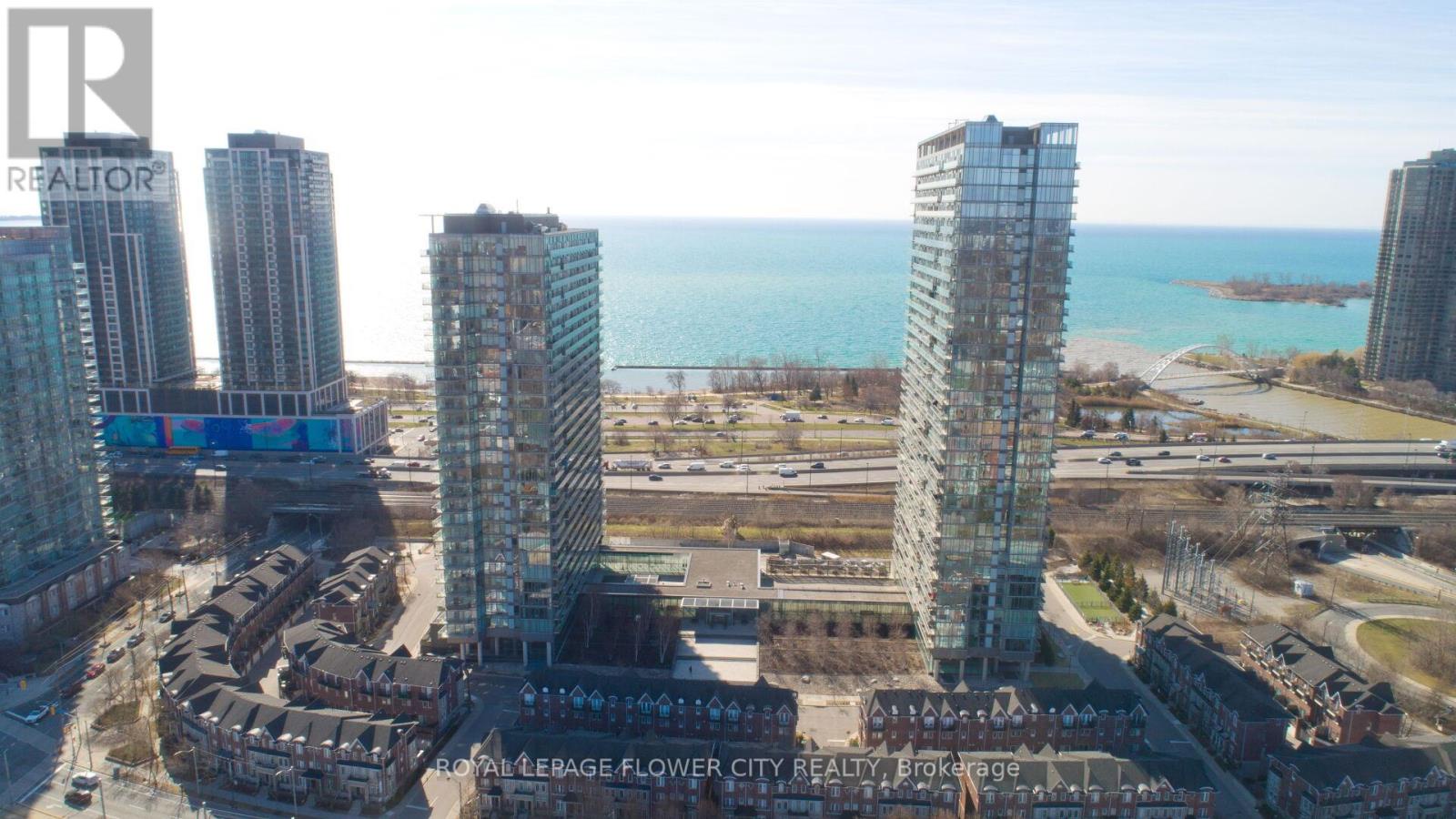 415 - 105 The Queensway Avenue, Toronto (high Park-swansea), Ontario