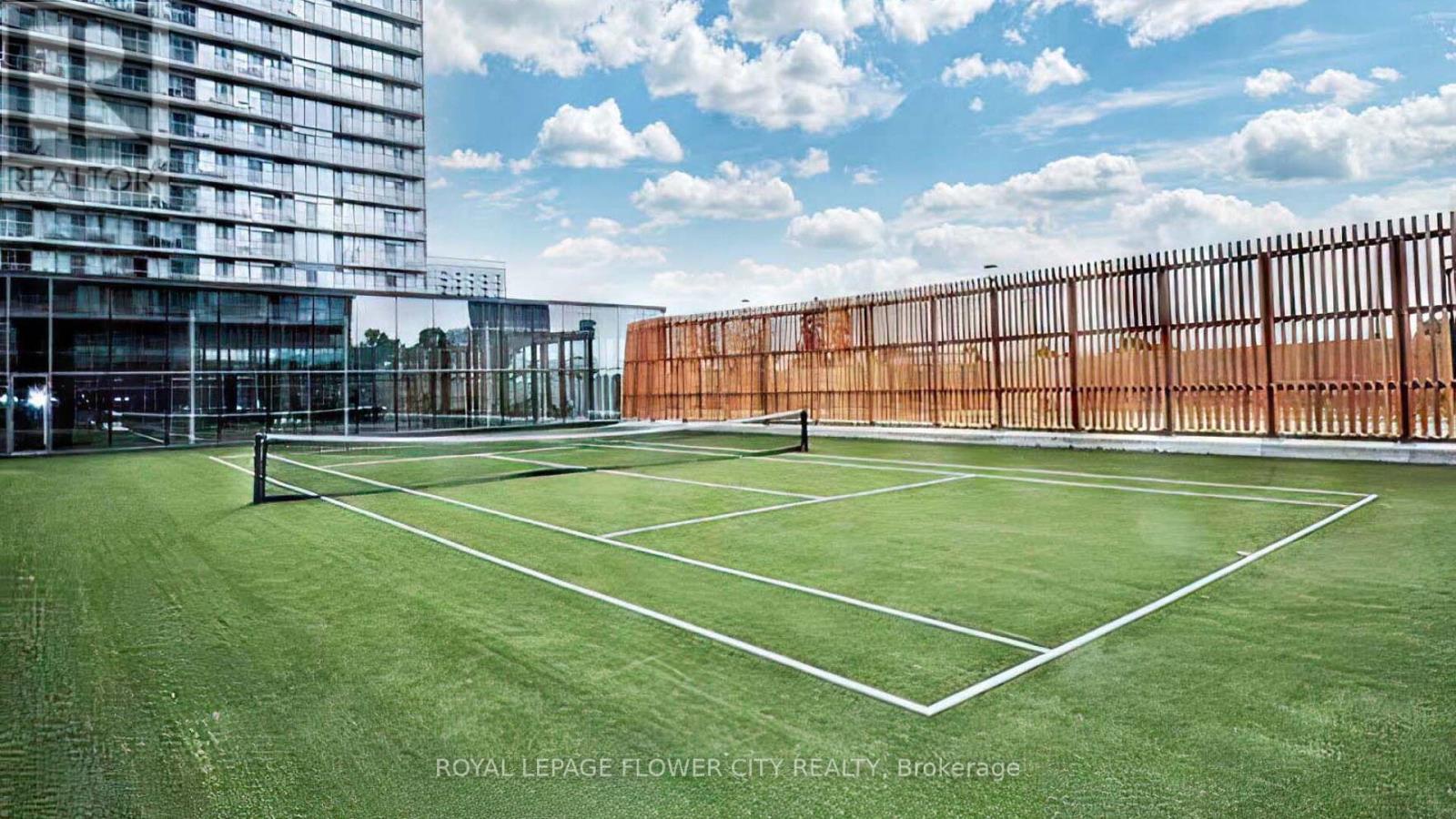 415 - 105 The Queensway Avenue, Toronto (high Park-swansea), Ontario