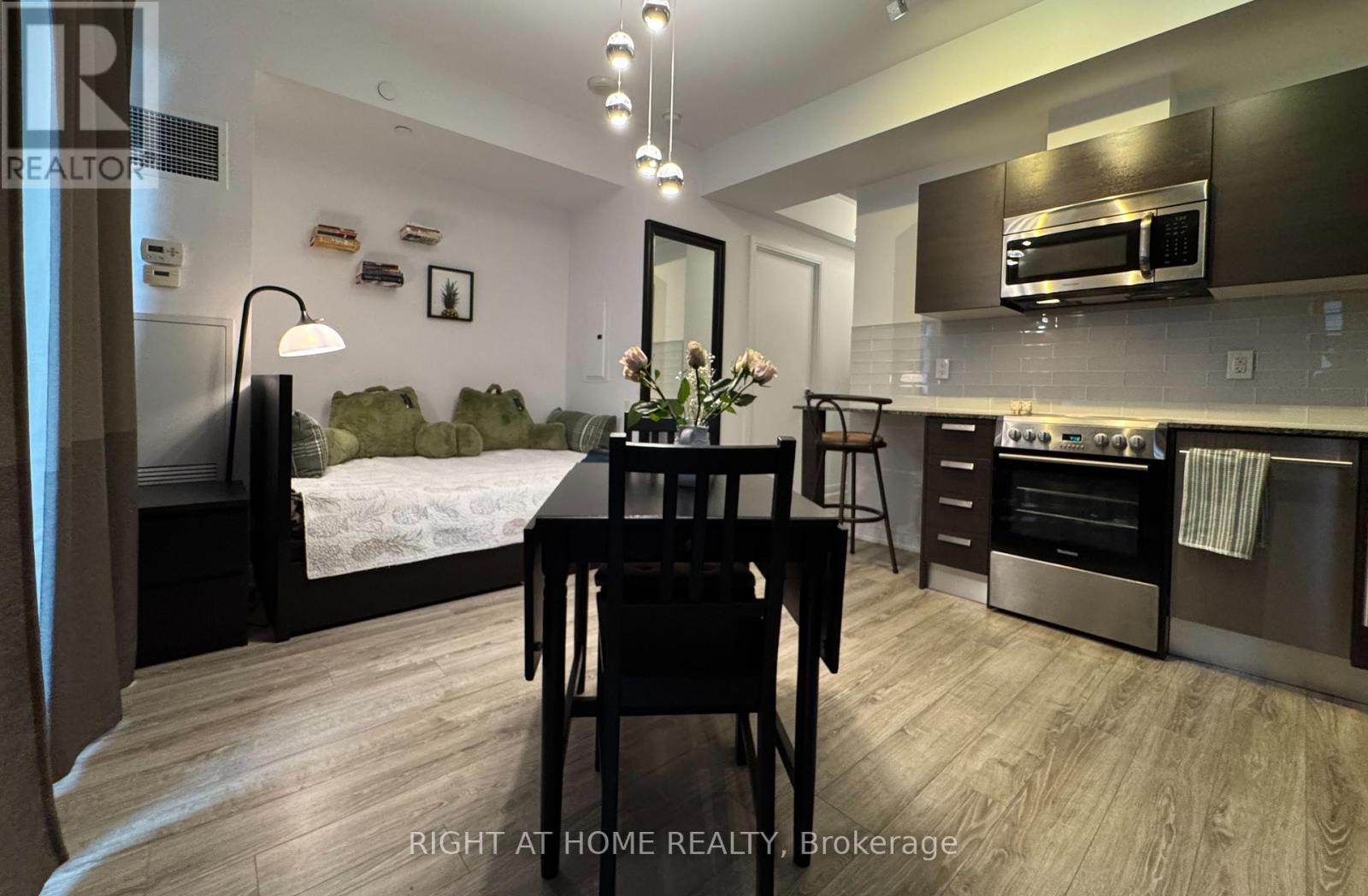 2206 - 42 Charles Street E, Toronto (church-yonge Corridor), Ontario