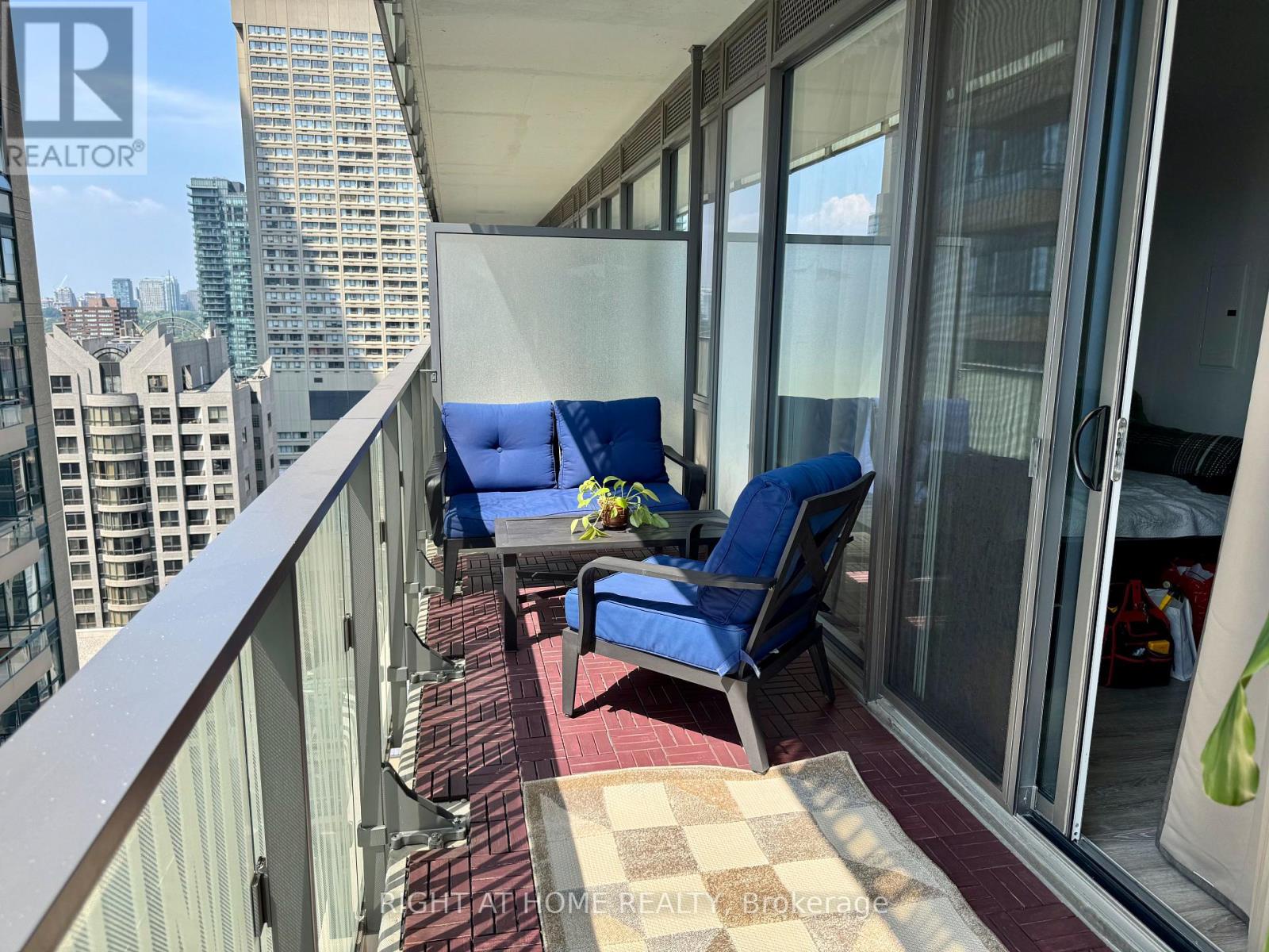 2206 - 42 Charles Street E, Toronto (church-yonge Corridor), Ontario