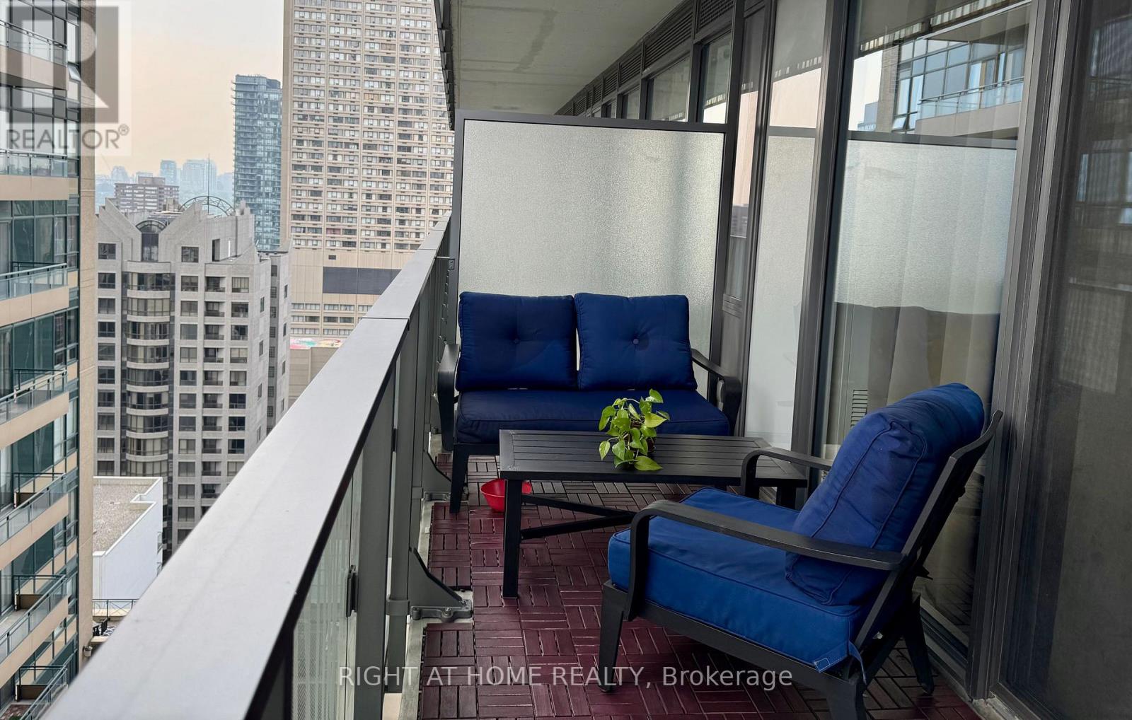 2206 - 42 Charles Street E, Toronto (church-yonge Corridor), Ontario