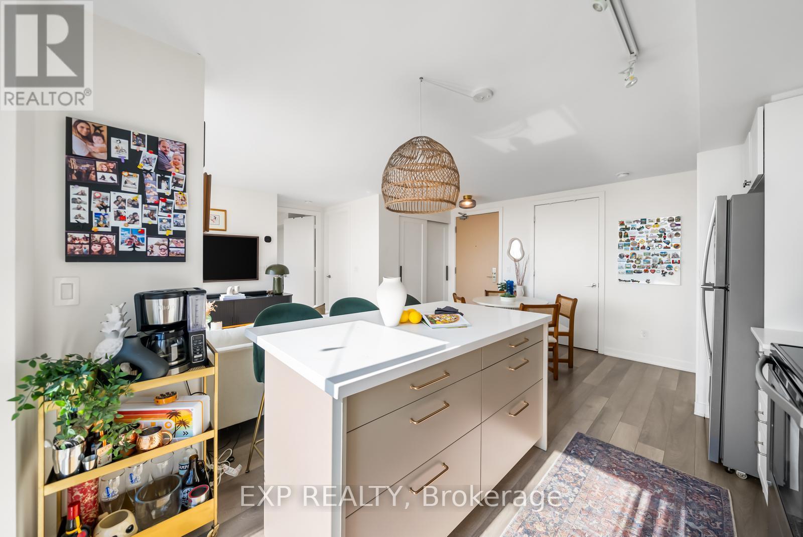 705 - 16 Mcadam Avenue, Toronto (yorkdale-glen Park), Ontario