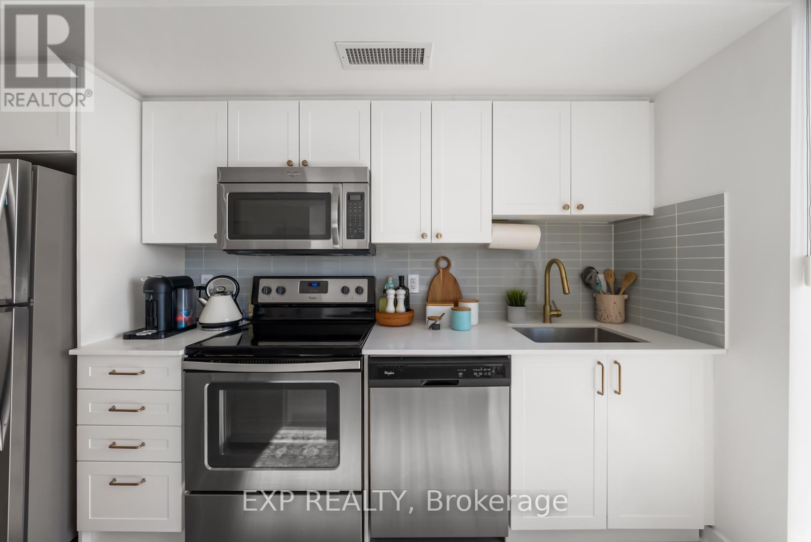 705 - 16 Mcadam Avenue, Toronto (yorkdale-glen Park), Ontario