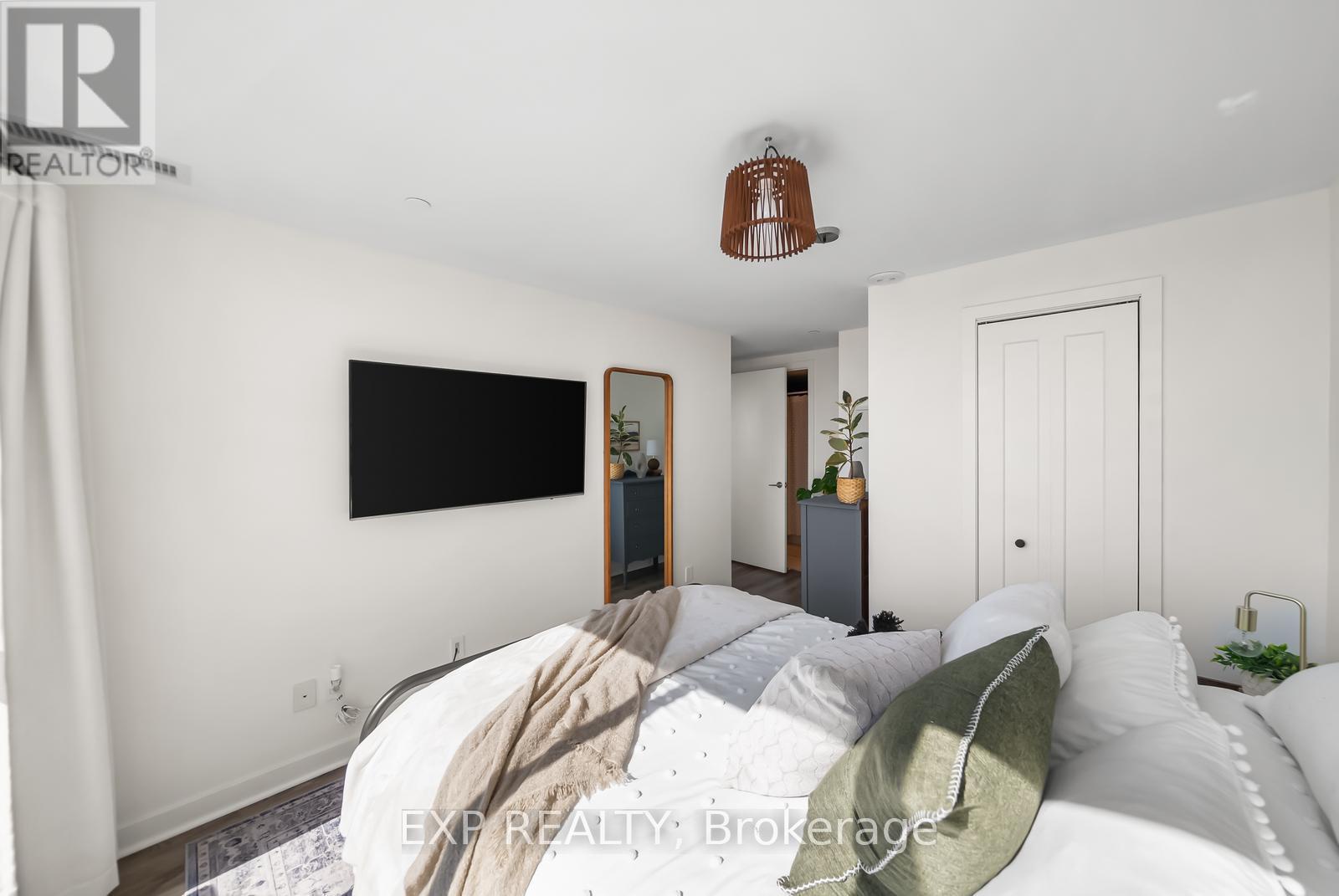 705 - 16 Mcadam Avenue, Toronto (yorkdale-glen Park), Ontario