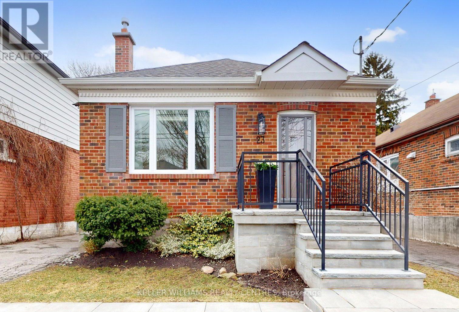 23 Thirteenth Street, Toronto (new Toronto), Ontario