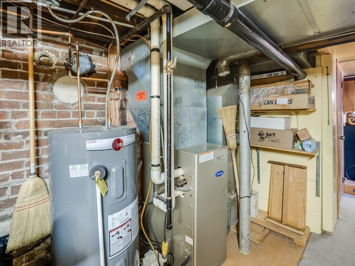 524 Hoover Street, Nelson, British Columbia