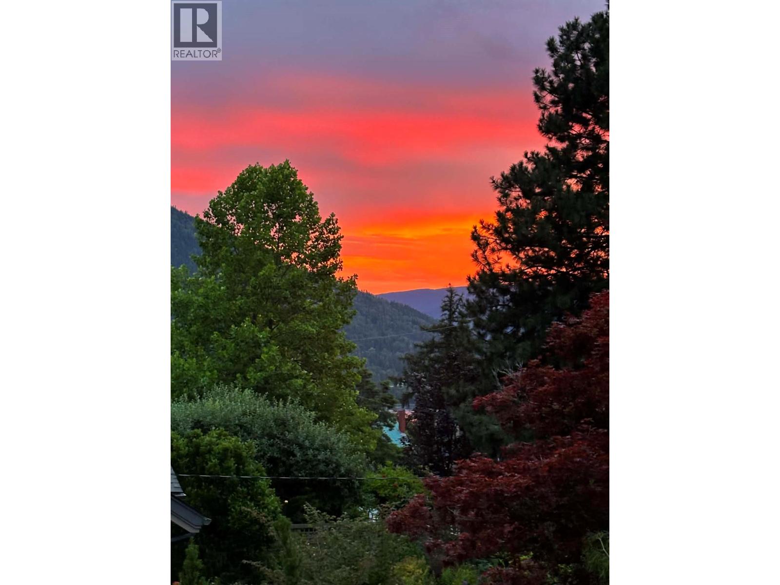 524 Hoover Street, Nelson, British Columbia