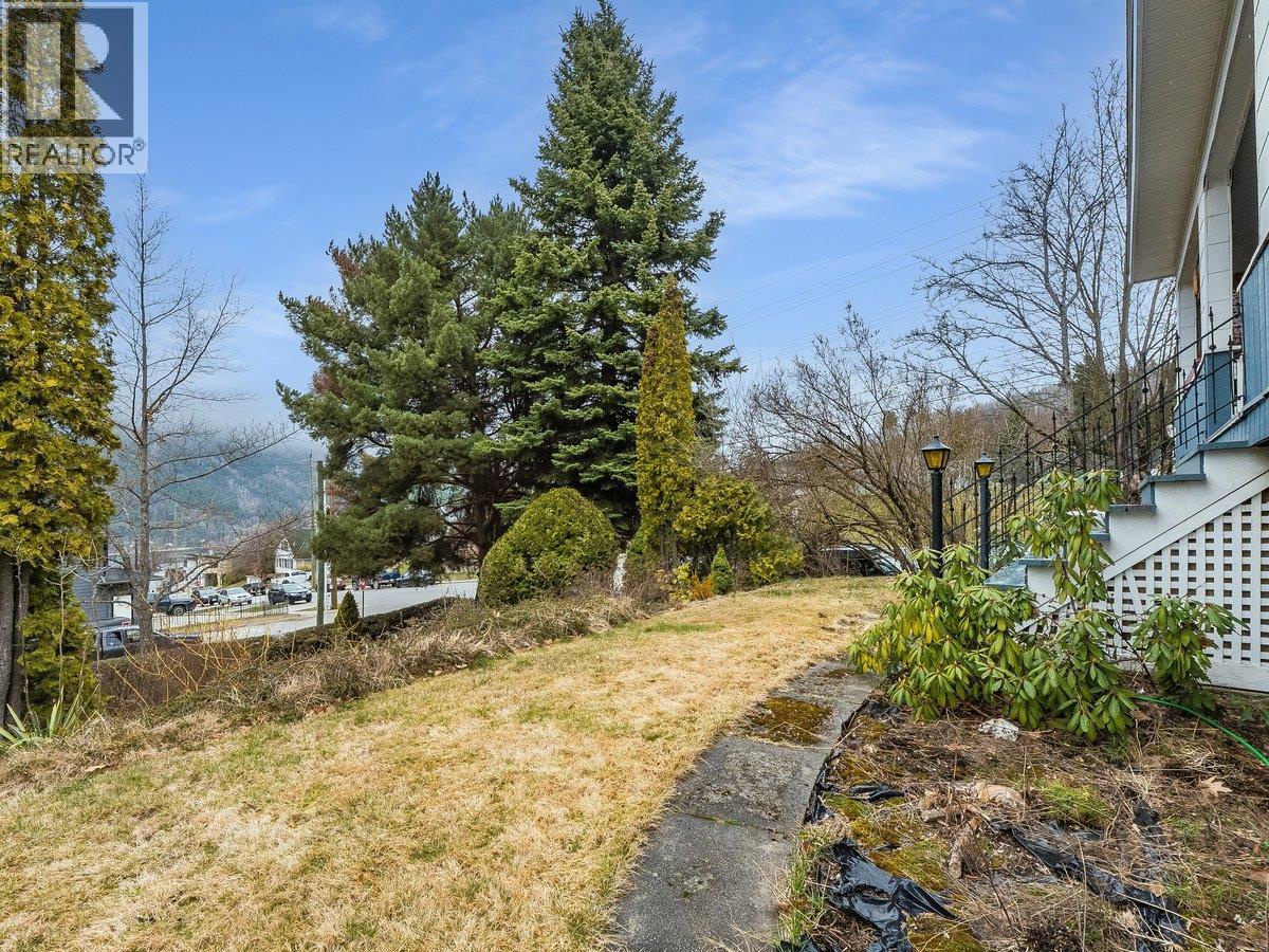 524 Hoover Street, Nelson, British Columbia