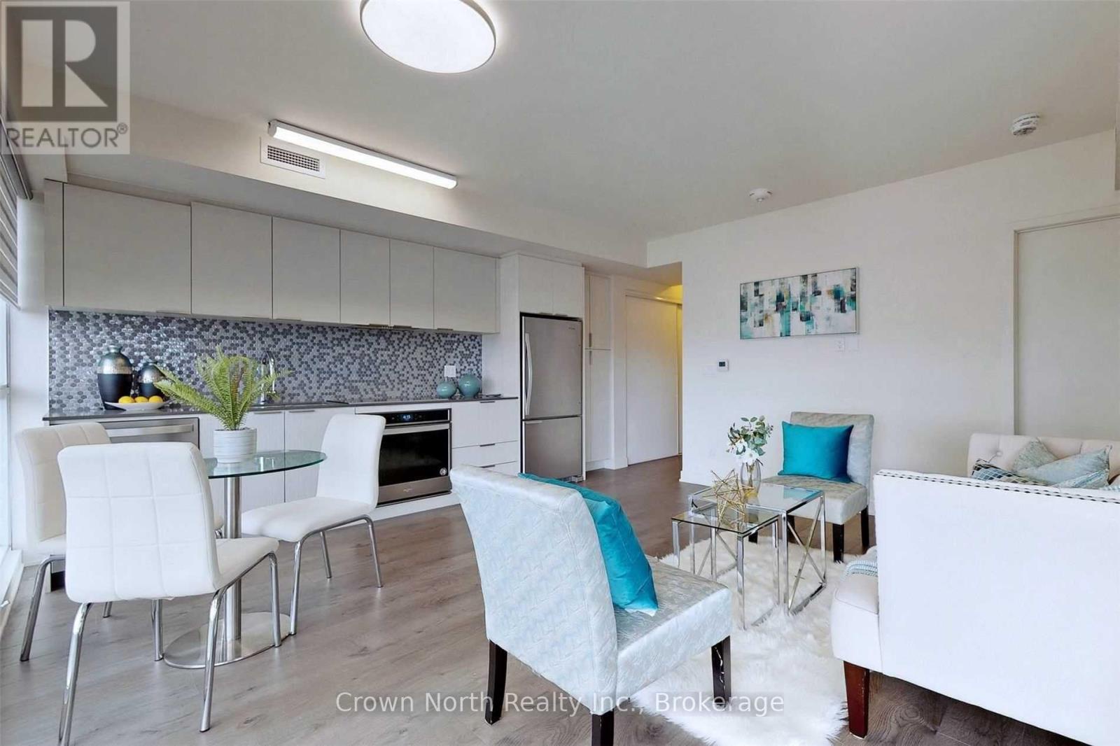 2102 - 2 Sonic Way W, Toronto (flemingdon Park), Ontario