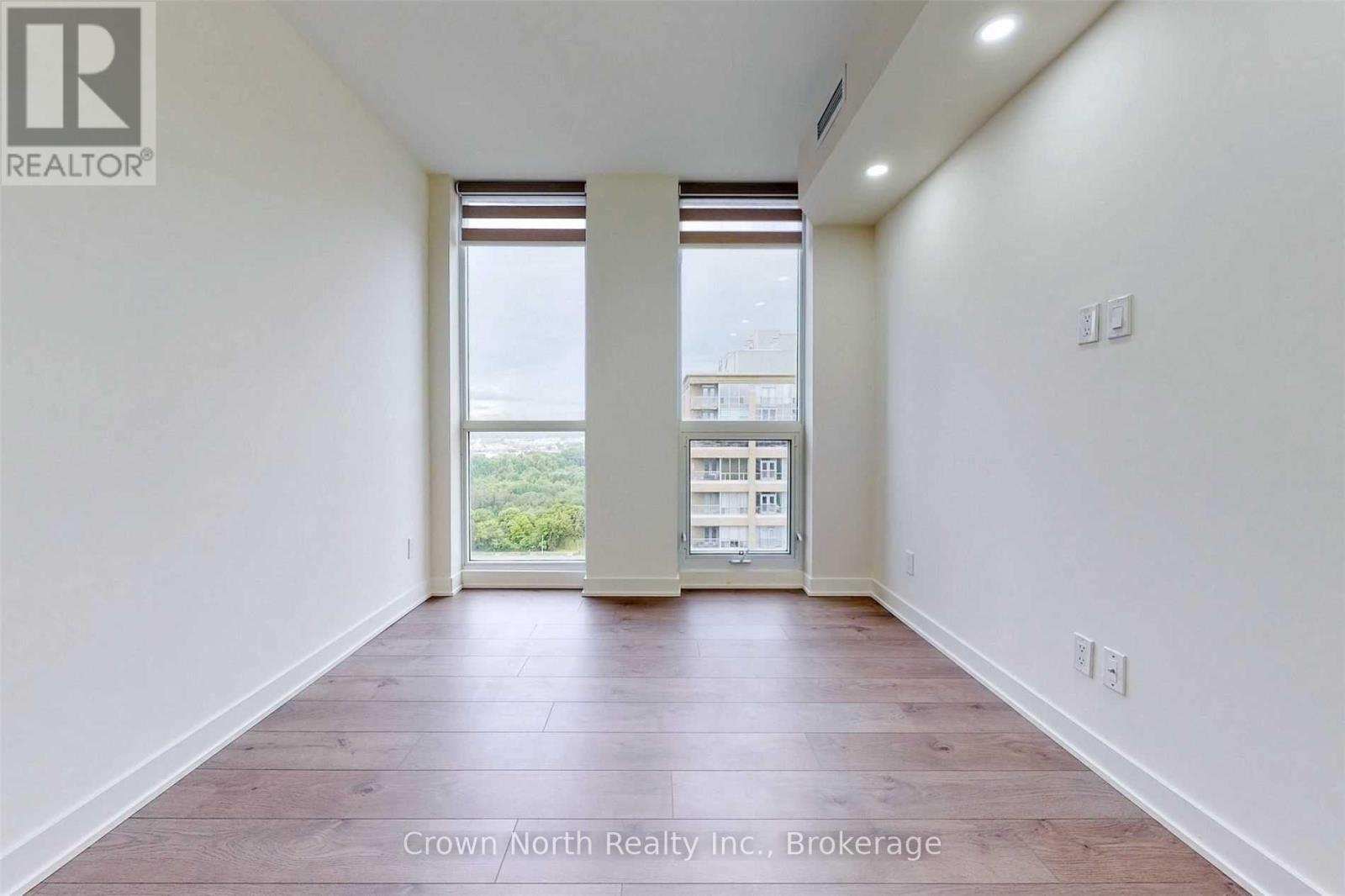 2102 - 2 Sonic Way W, Toronto (flemingdon Park), Ontario