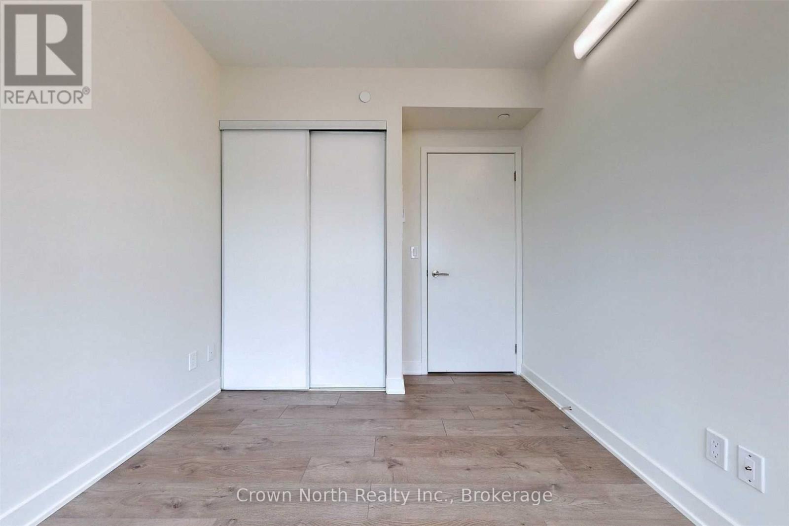 2102 - 2 Sonic Way W, Toronto (flemingdon Park), Ontario