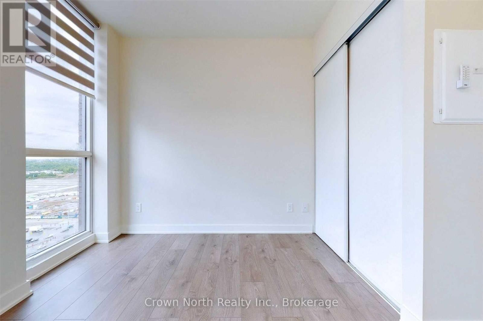 2102 - 2 Sonic Way W, Toronto (flemingdon Park), Ontario