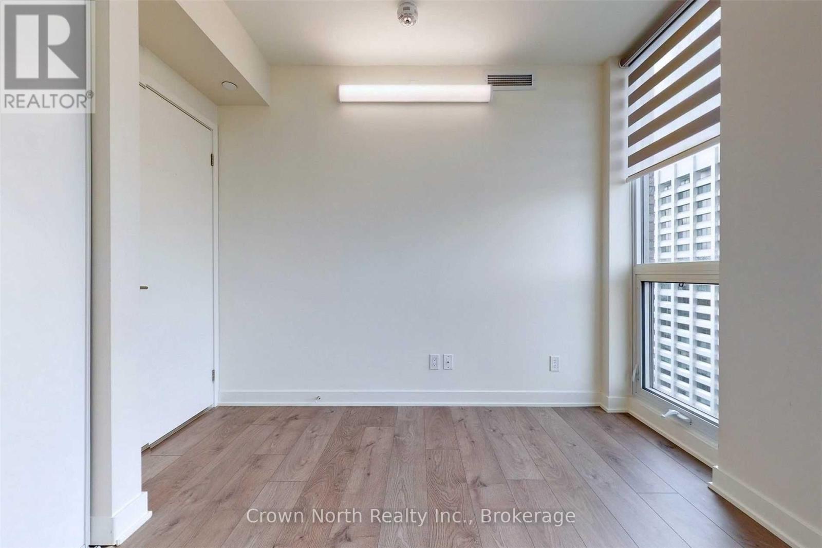 2102 - 2 Sonic Way W, Toronto (flemingdon Park), Ontario