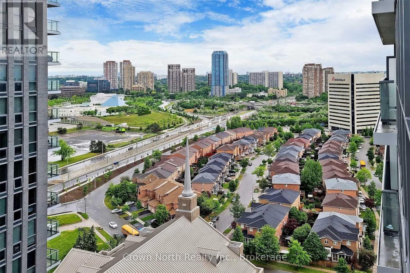 2102 - 2 Sonic Way W, Toronto (flemingdon Park), Ontario