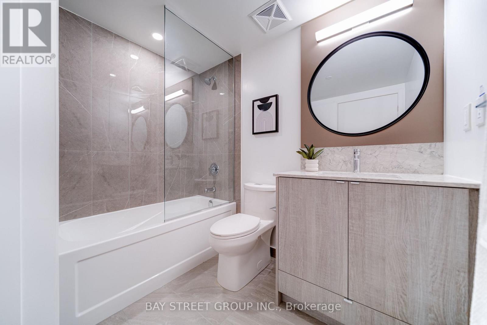 1906 - 771 Yonge Street, Toronto (rosedale-moore Park), Ontario