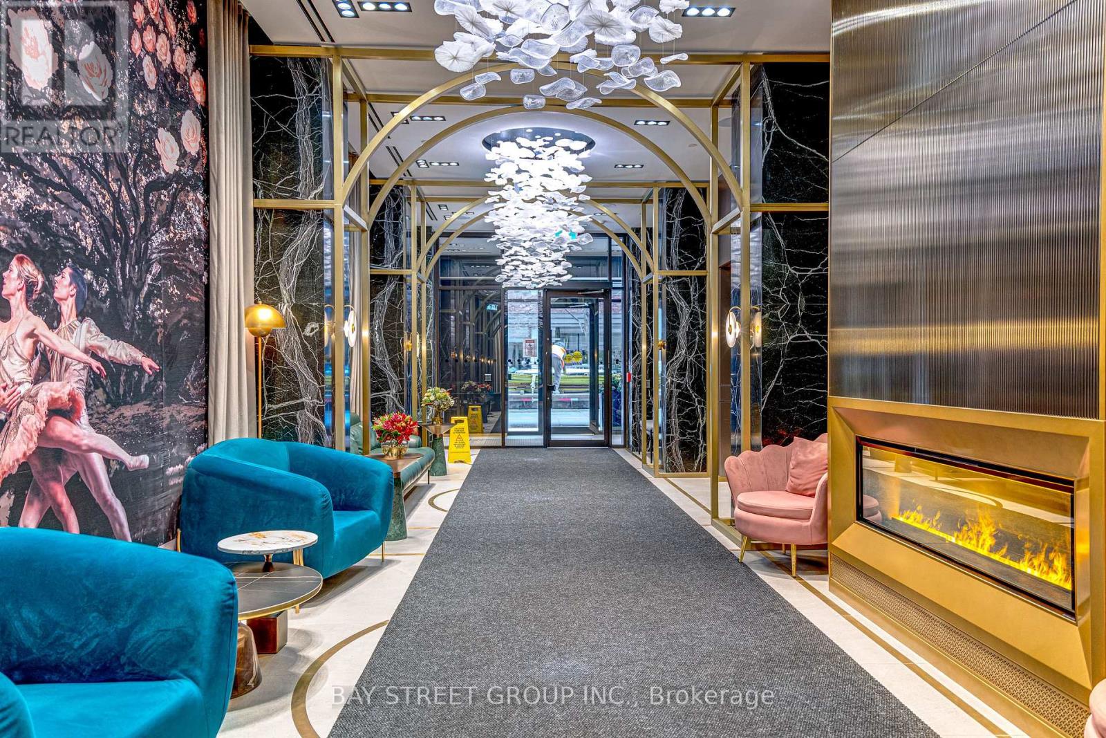 1906 - 771 Yonge Street, Toronto (rosedale-moore Park), Ontario