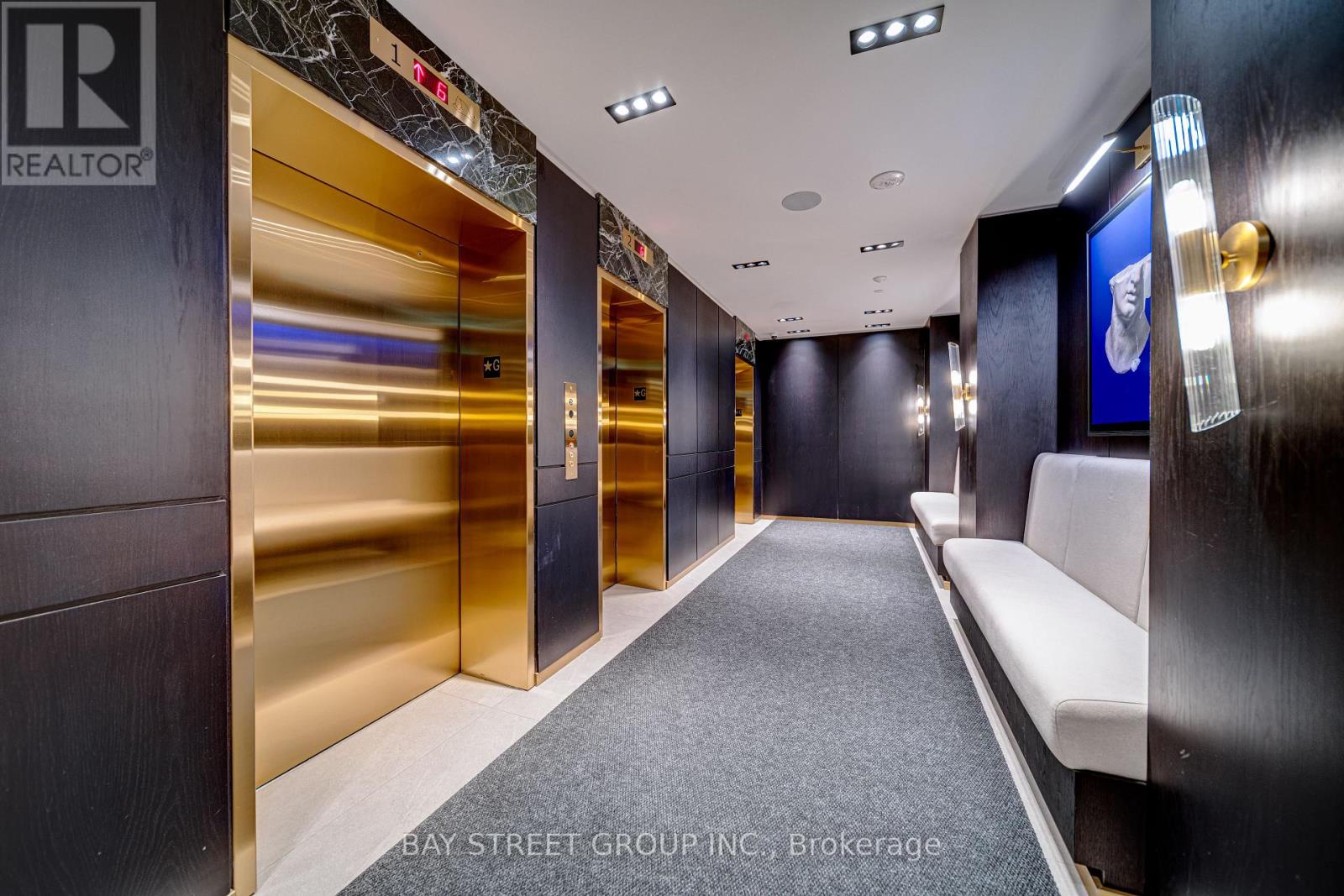 1906 - 771 Yonge Street, Toronto (rosedale-moore Park), Ontario