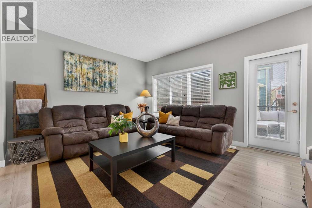 94 Kingfisher Crescent Se, Airdrie, Alberta