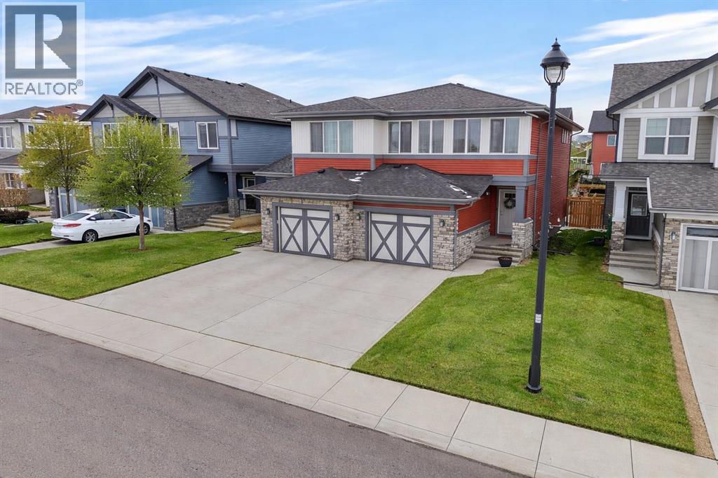 94 Kingfisher Crescent Se, Airdrie, Alberta