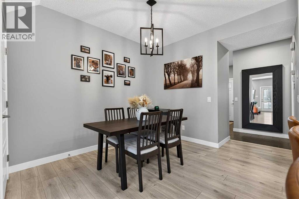 94 Kingfisher Crescent Se, Airdrie, Alberta