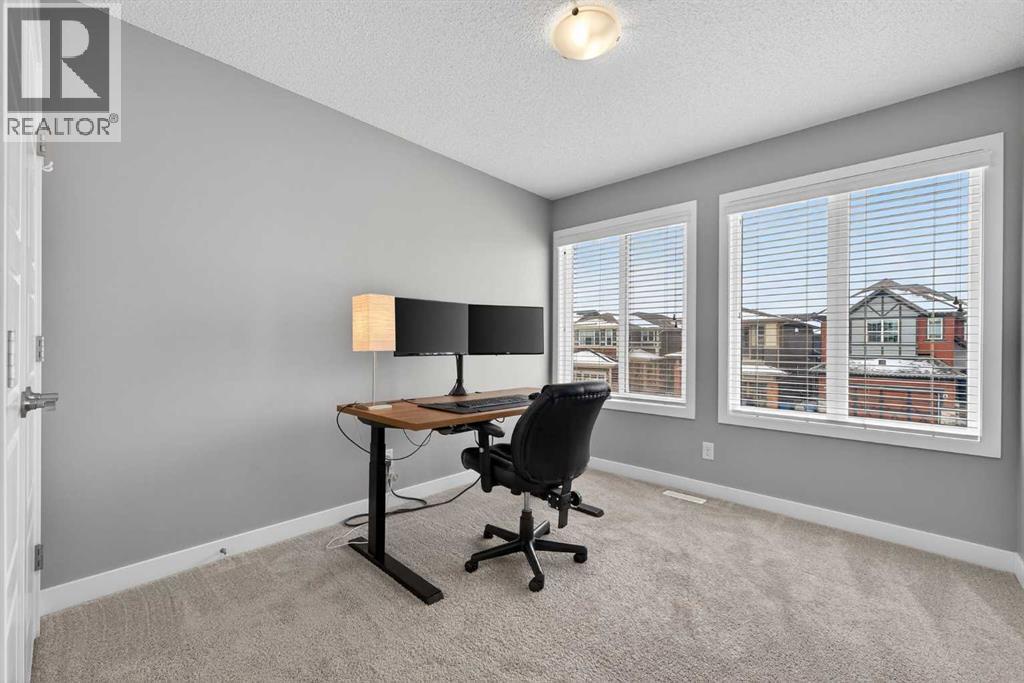 94 Kingfisher Crescent Se, Airdrie, Alberta