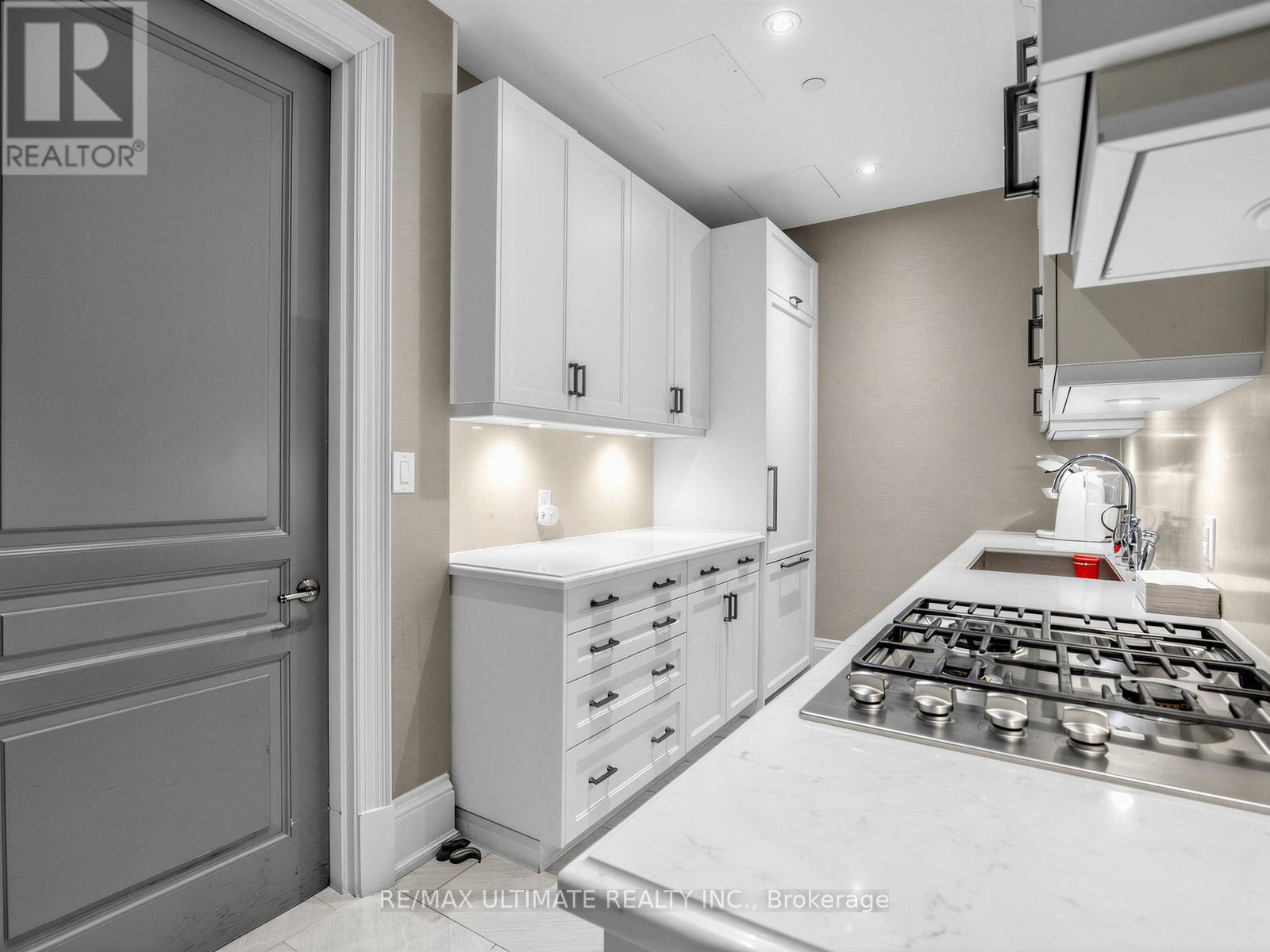 501 - 133 Hazelton Avenue, Toronto (annex), Ontario