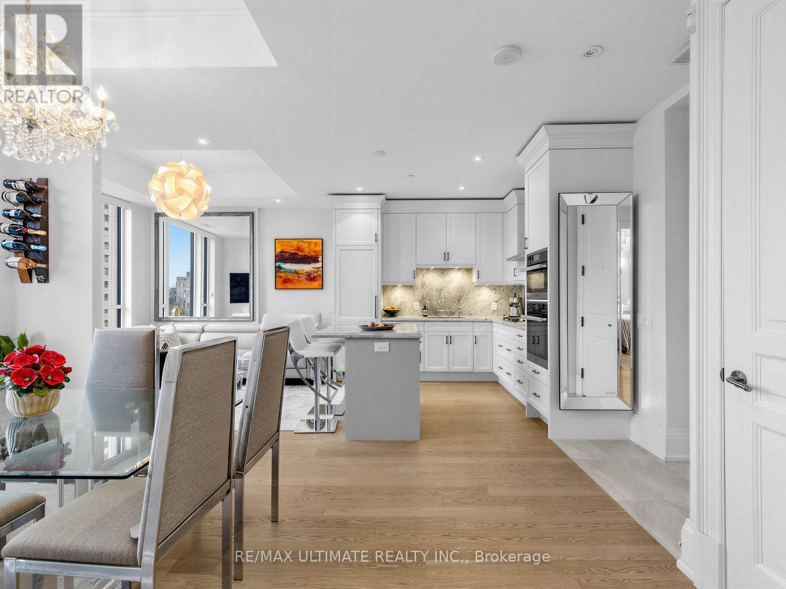 501 - 133 Hazelton Avenue, Toronto (annex), Ontario