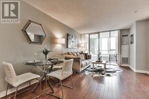 607 - 260 Doris Avenue, Toronto (willowdale East), Ontario