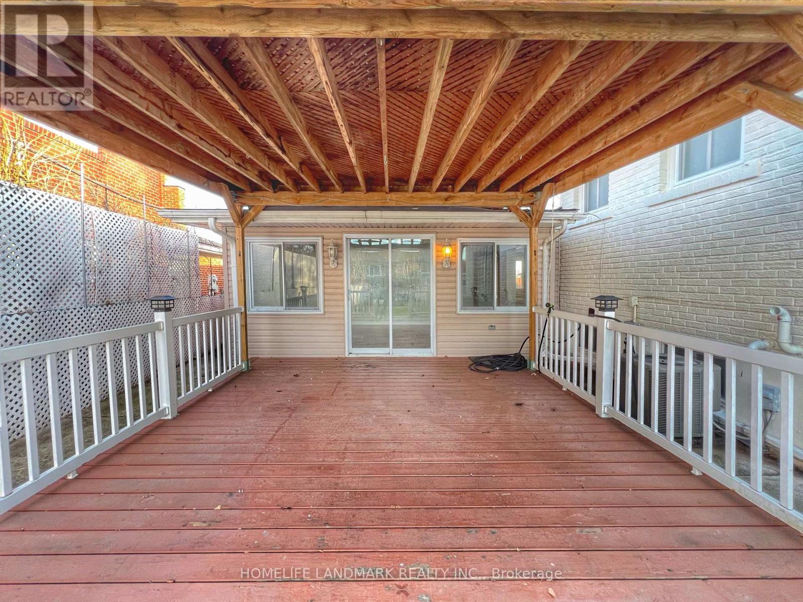 4 Ferncrest Gate, Toronto (l'amoreaux), Ontario